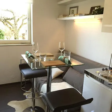Micro-apartment In Seenaehe Fusslaeufig Zum See:))